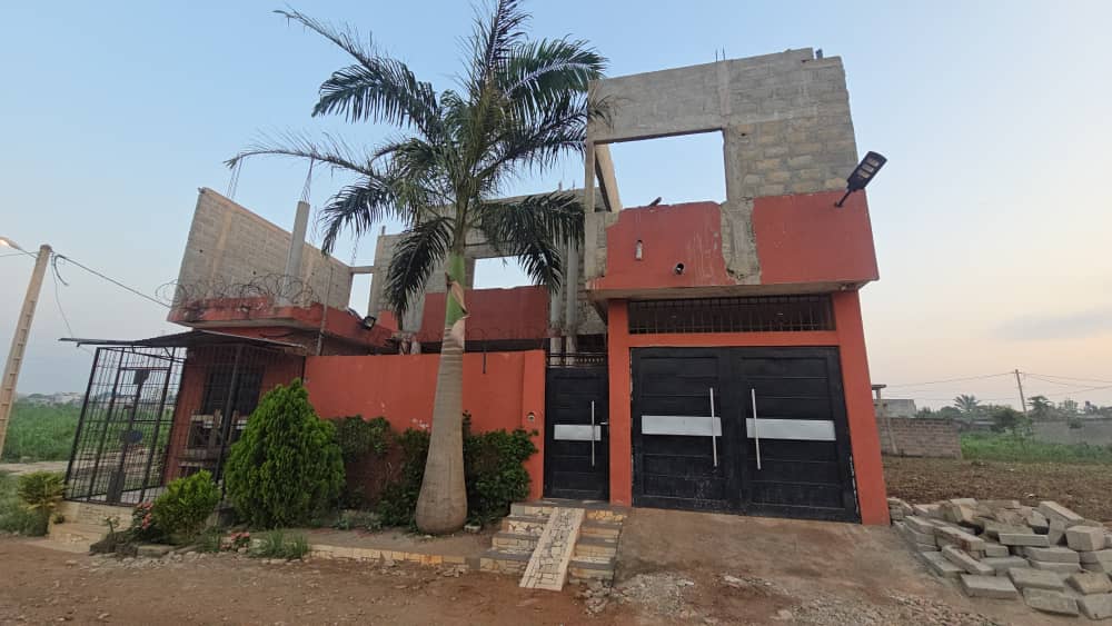 VILLA R+2 DE 3 CHAMBRES ET 2 SALONS SANITAIRES À VENDRE, EPP ZOUNDJA - KANSOUNKPA - CALAVI - Image 3